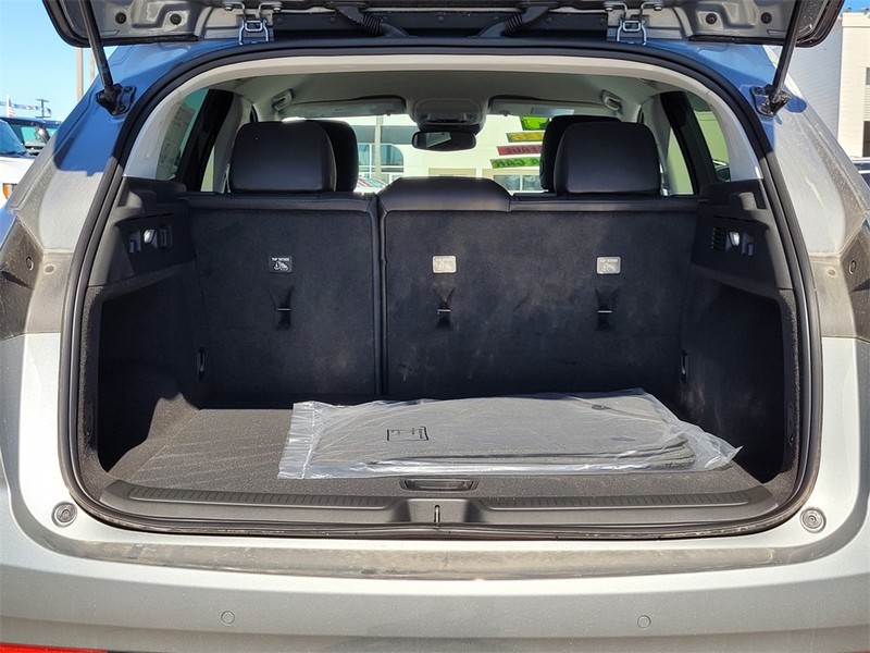 Buick Envision Vehicle Full-screen Gallery Image 08