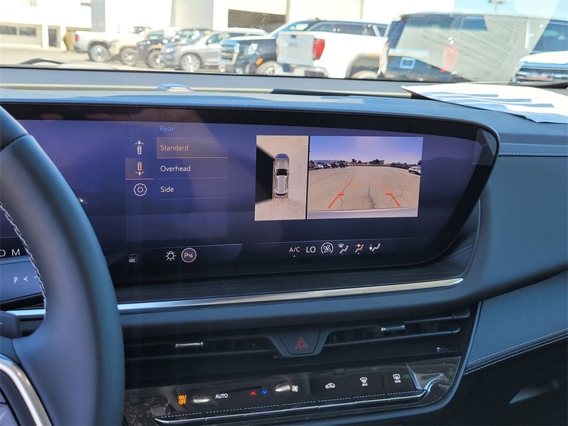 Buick Envision Vehicle Full-screen Gallery Image 15