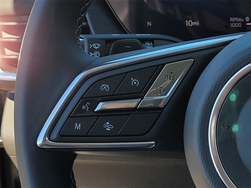 Buick Envision Vehicle Full-screen Gallery Image 21