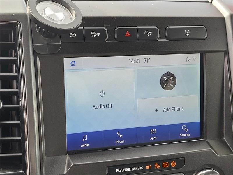 Ford Super Duty F-250 SRW Vehicle Full-screen Gallery Image 16