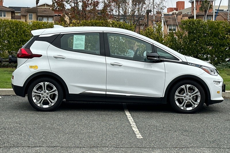 Chevrolet Bolt EV Vehicle Full-screen Gallery Image 03