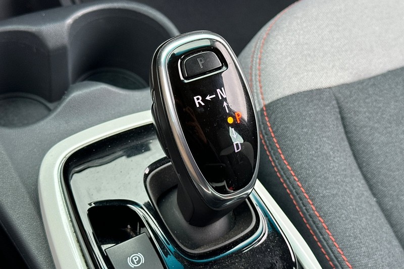 Chevrolet Bolt EV Vehicle Full-screen Gallery Image 27
