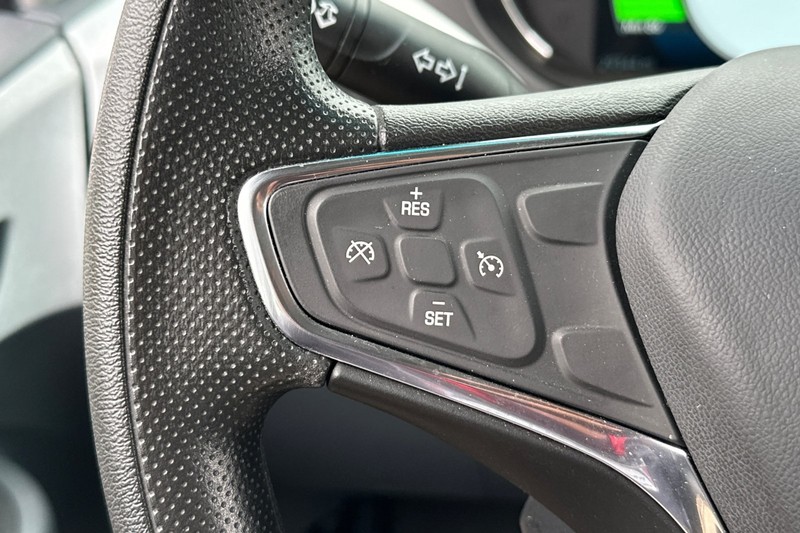 Chevrolet Bolt EV Vehicle Full-screen Gallery Image 30