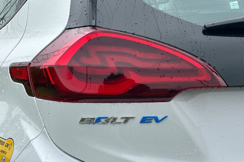 Chevrolet Bolt EV Vehicle Full-screen Gallery Image 36