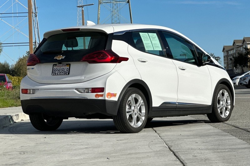 Chevrolet Bolt EV Vehicle Full-screen Gallery Image 04