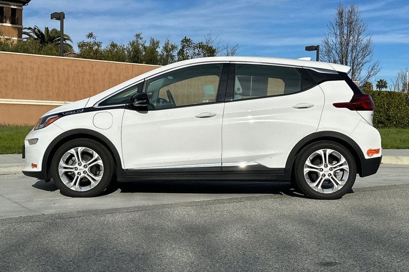 Chevrolet Bolt EV Vehicle Full-screen Gallery Image 07