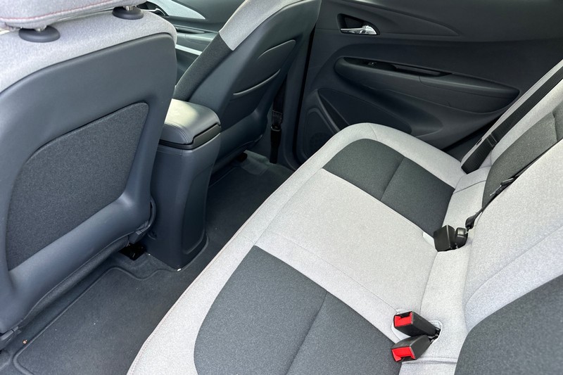 Chevrolet Bolt EV Vehicle Full-screen Gallery Image 14