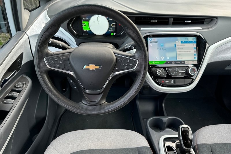 Chevrolet Bolt EV Vehicle Full-screen Gallery Image 16