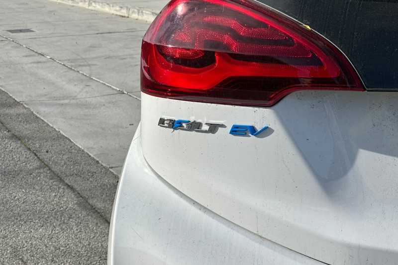 Chevrolet Bolt EV Vehicle Full-screen Gallery Image 36