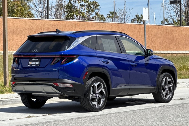 Hyundai Tucson Vehicle Full-screen Gallery Image 04