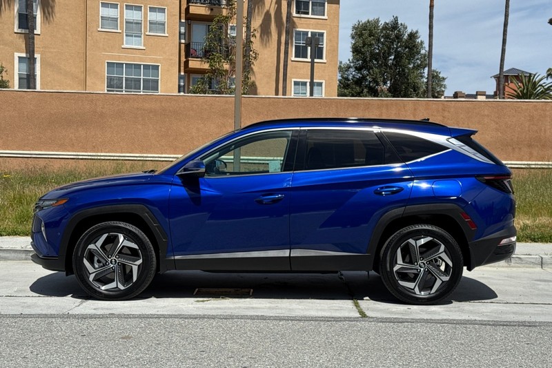 Hyundai Tucson Vehicle Full-screen Gallery Image 07