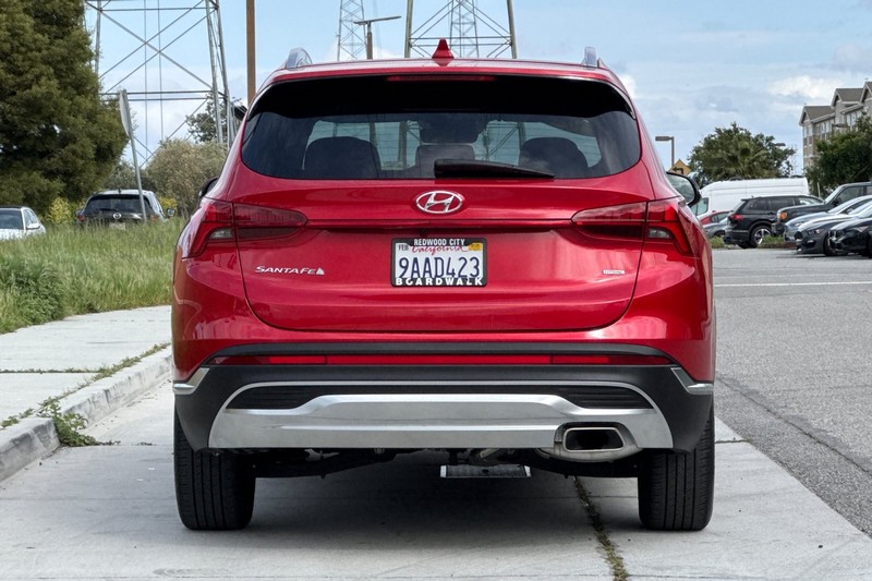 Hyundai Santa Fe Vehicle Full-screen Gallery Image 05