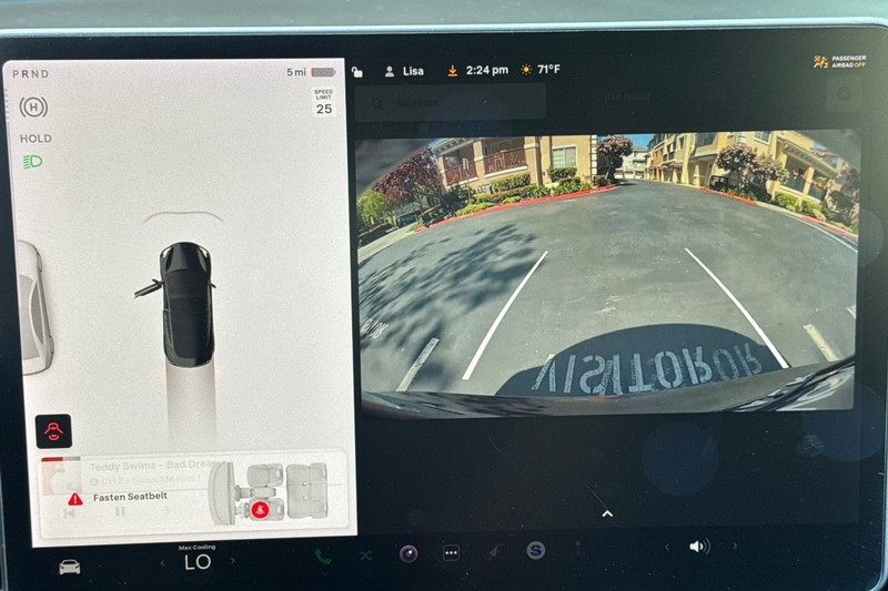 Tesla Model 3 Vehicle Full-screen Gallery Image 25