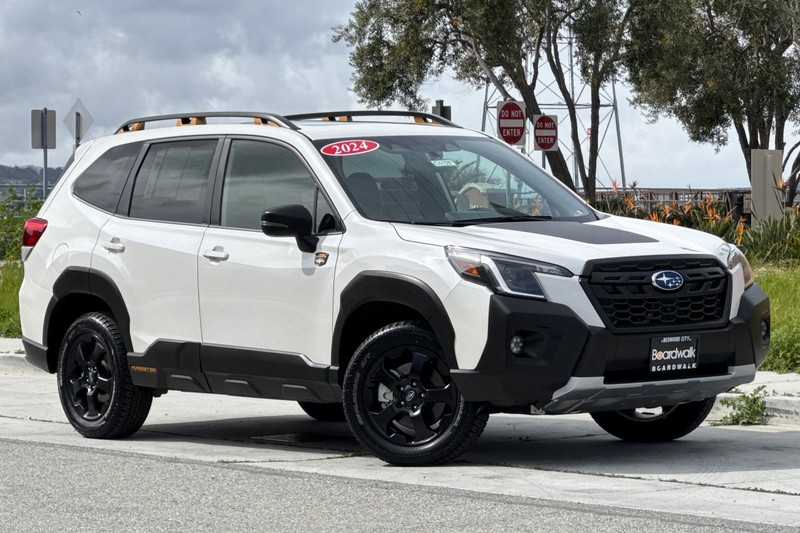Subaru Forester Vehicle Full-screen Gallery Image 02