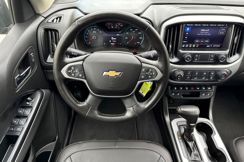 Chevrolet Colorado Vehicle Full-screen Gallery Image 14