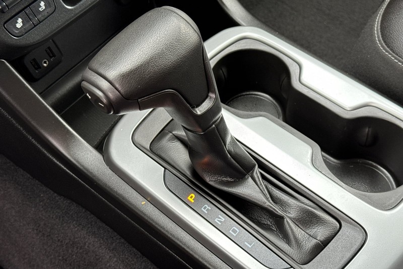 Chevrolet Colorado Vehicle Full-screen Gallery Image 20