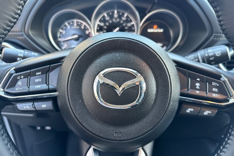 Mazda CX-5 Vehicle Full-screen Gallery Image 22