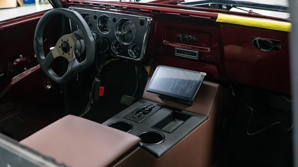 Chevrolet C 10 Vehicle Full-screen Gallery Image 13