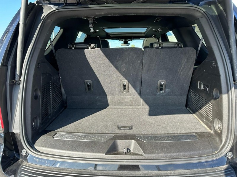 Chevrolet Tahoe Vehicle Full-screen Gallery Image 5