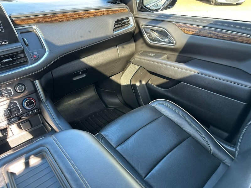 Chevrolet Tahoe Vehicle Full-screen Gallery Image 17