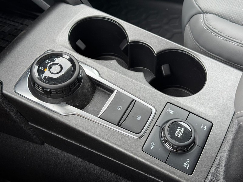 Ford Bronco Sport Vehicle Full-screen Gallery Image 15