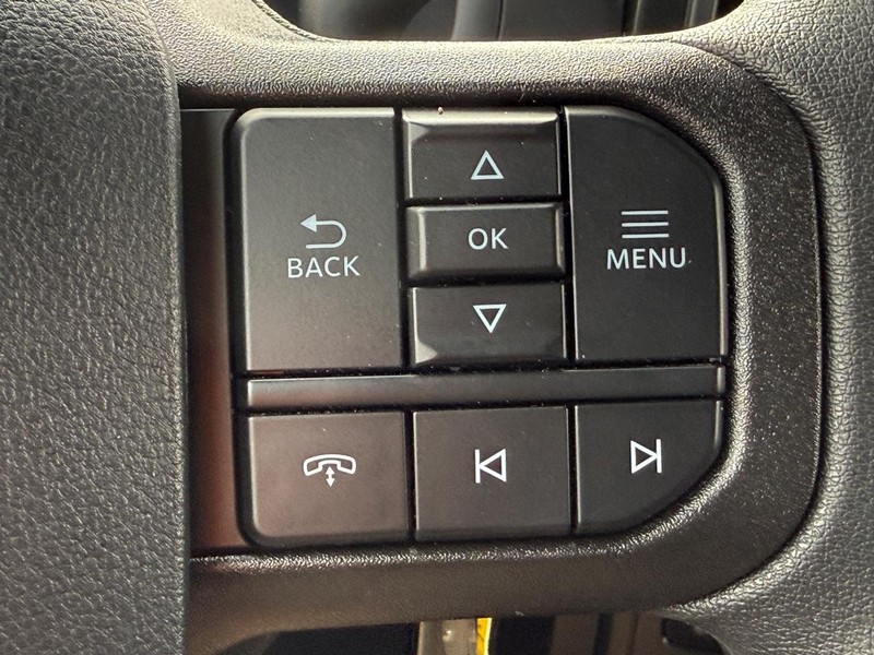 Ford F-150 Vehicle Full-screen Gallery Image 10