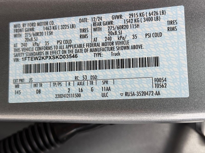 Ford F-150 Vehicle Full-screen Gallery Image 18