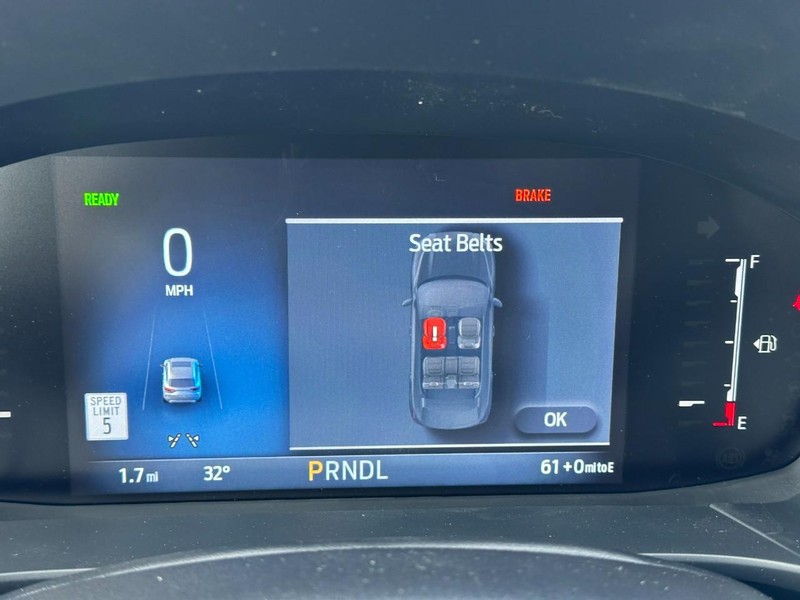 Ford Escape Vehicle Full-screen Gallery Image 13