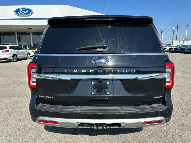 Ford Expedition Max Vehicle Full-screen Gallery Image 4