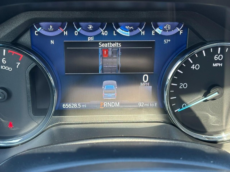 Ford Expedition Max Vehicle Full-screen Gallery Image 21