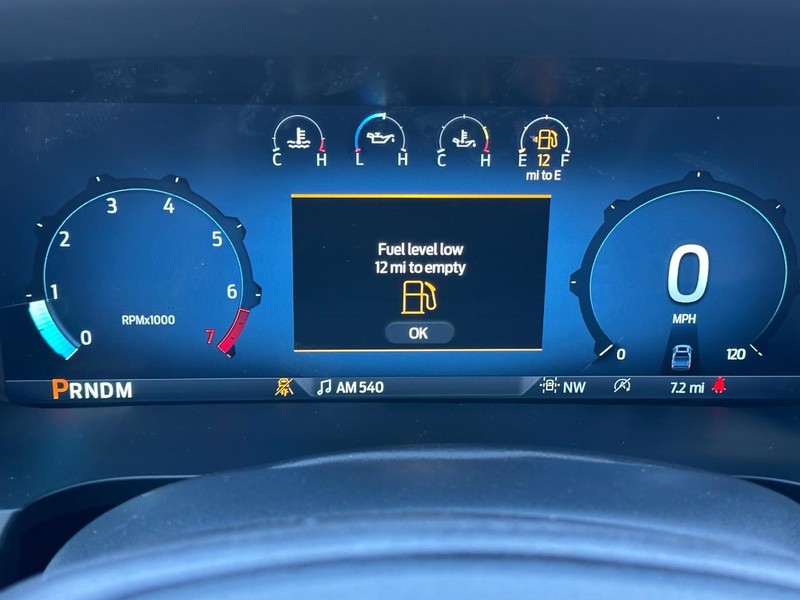 Ford F-150 Vehicle Full-screen Gallery Image 13