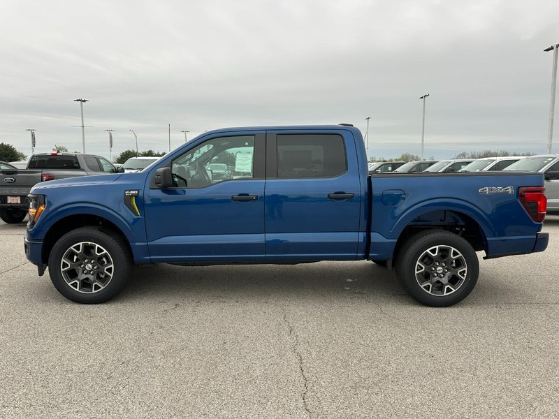 Ford F-150 Vehicle Full-screen Gallery Image 2