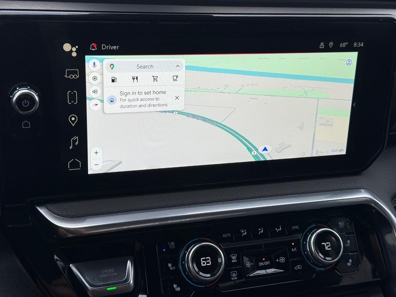 GMC Sierra 1500 Vehicle Full-screen Gallery Image 12