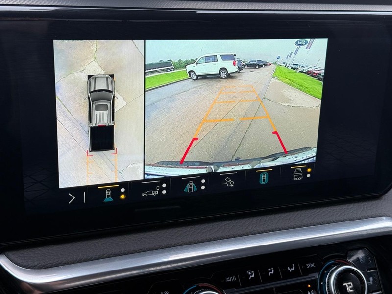GMC Sierra 1500 Vehicle Full-screen Gallery Image 21