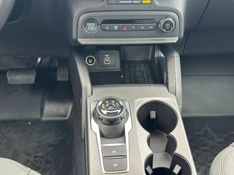 Ford Bronco Sport Vehicle Full-screen Gallery Image 8