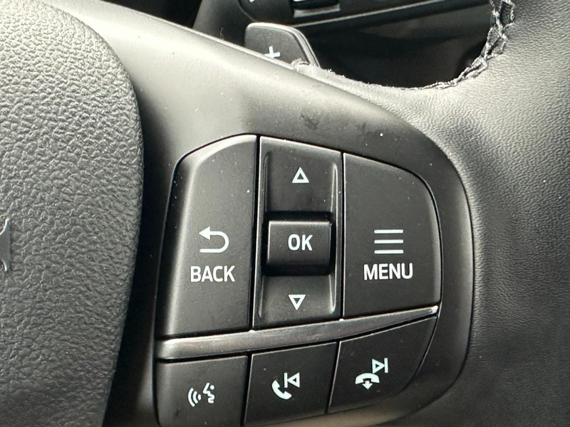 Ford Bronco Sport Vehicle Full-screen Gallery Image 13