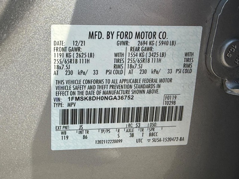 Ford Explorer Vehicle Full-screen Gallery Image 26