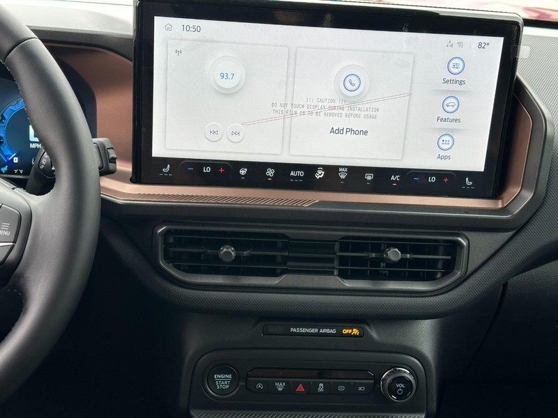 Ford Bronco Sport Vehicle Full-screen Gallery Image 7