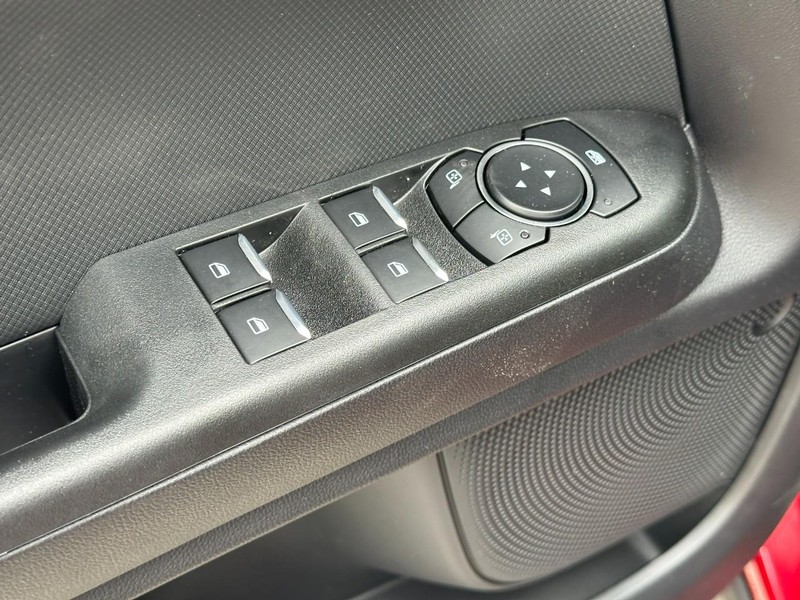 Ford Bronco Sport Vehicle Full-screen Gallery Image 9