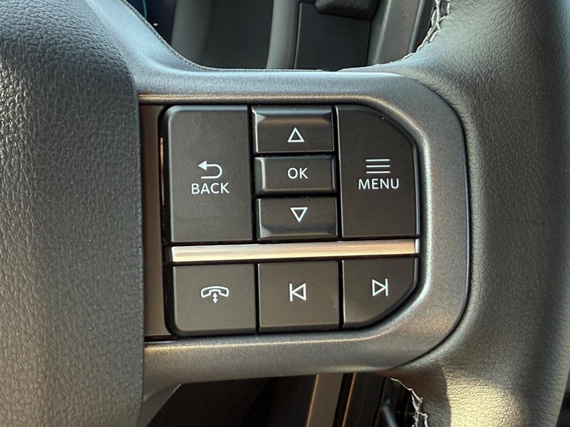 Ford F-150 Vehicle Full-screen Gallery Image 9