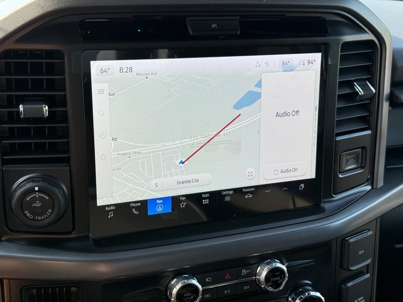 Ford F-150 Vehicle Full-screen Gallery Image 10