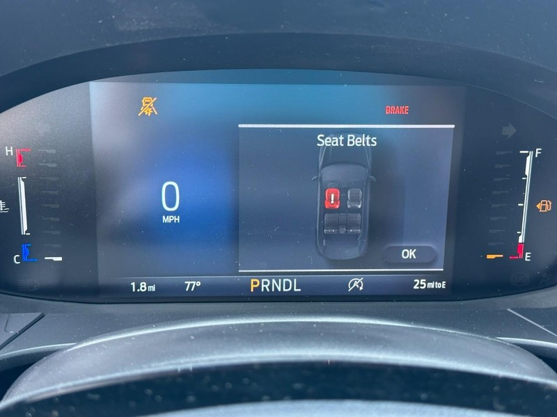 Ford Escape Vehicle Full-screen Gallery Image 13