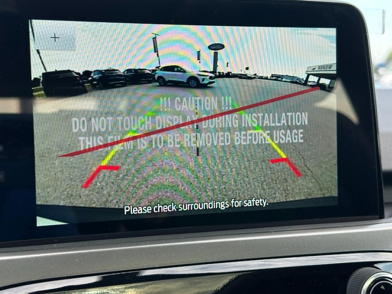 Ford Escape Vehicle Full-screen Gallery Image 16