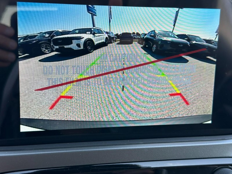 Ford Escape Vehicle Full-screen Gallery Image 12