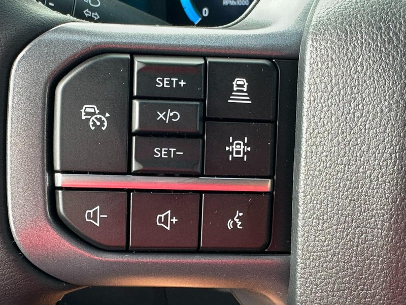 Ford F-150 Vehicle Full-screen Gallery Image 10