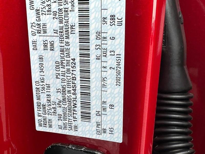 Ford F-150 Vehicle Full-screen Gallery Image 16