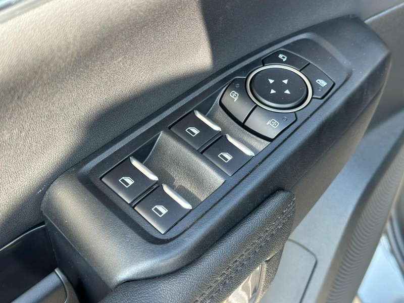 Ford Ranger Vehicle Full-screen Gallery Image 9