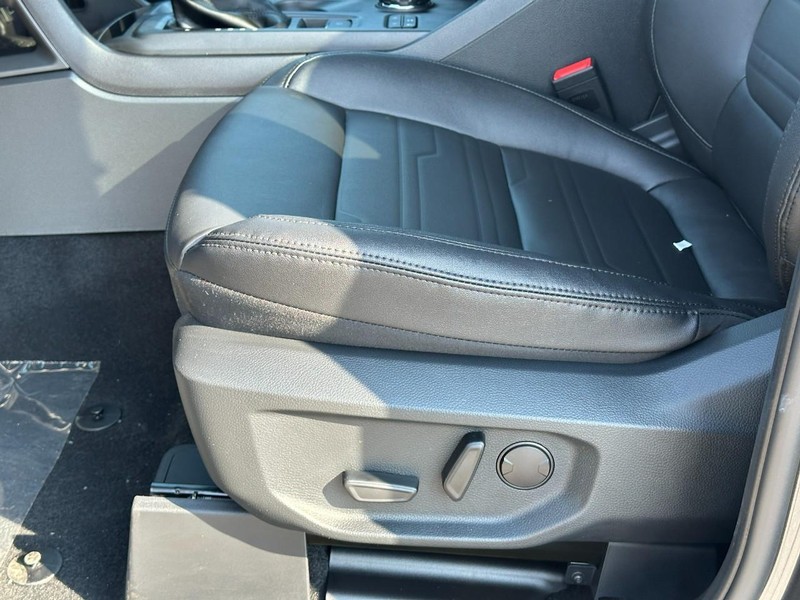 Ford Ranger Vehicle Full-screen Gallery Image 11