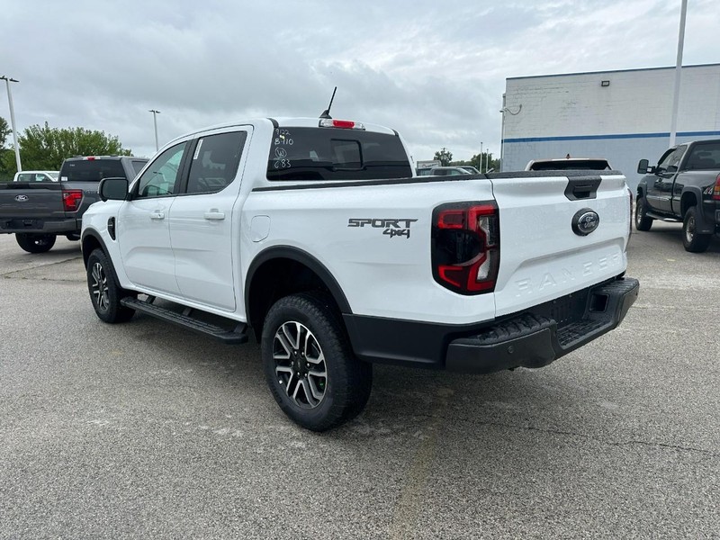 Ford Ranger Vehicle Full-screen Gallery Image 3