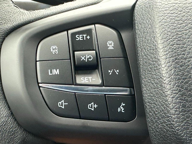 Ford Ranger Vehicle Full-screen Gallery Image 12